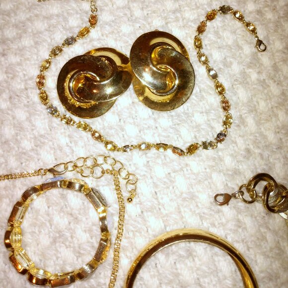 Jewelry Lot Gold-Tone Layered Necklaces Maximalist Statement Earrings+ Bundle - Picture 2 of 11